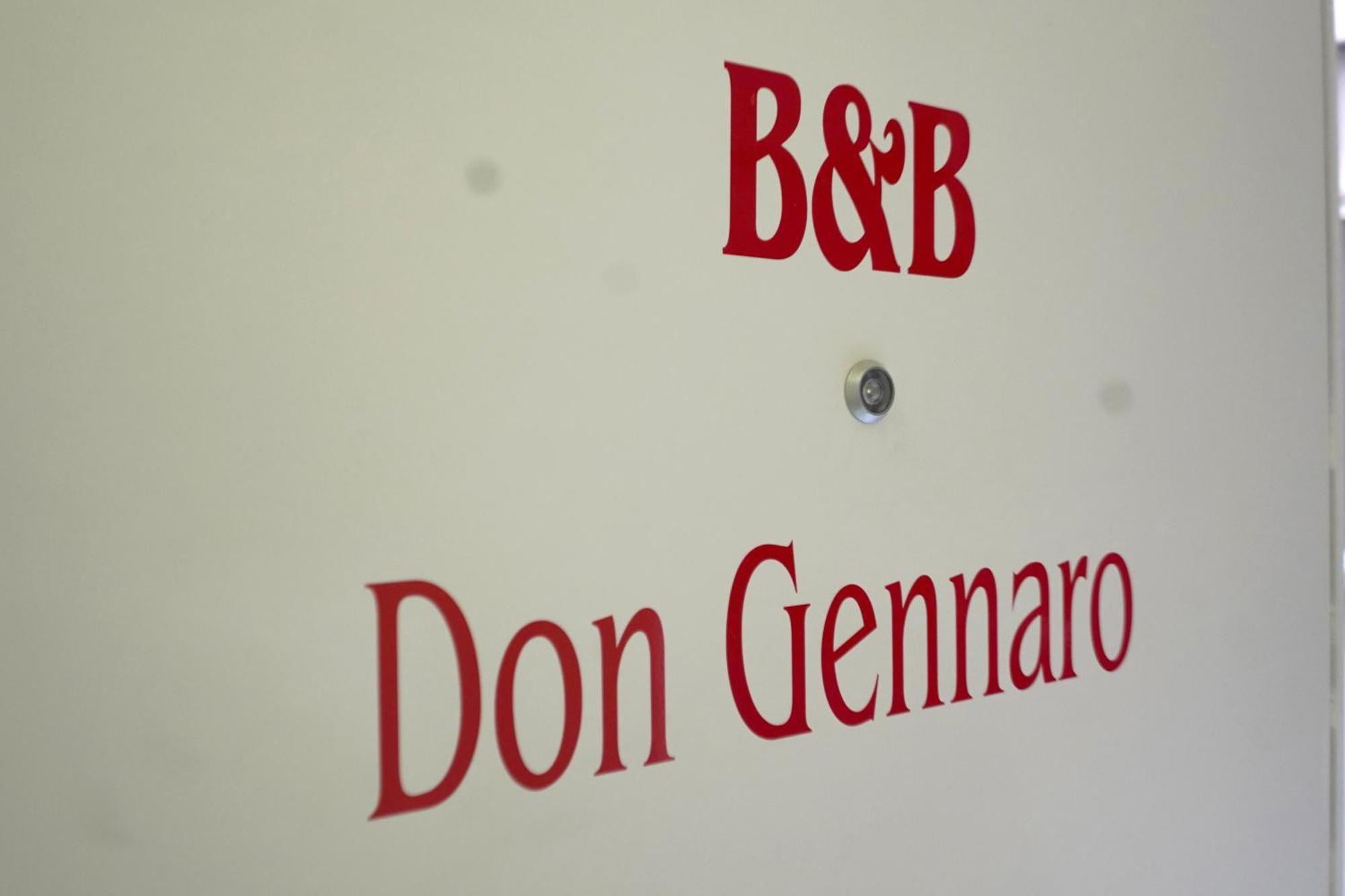 나폴리 Beb Don Gennaro B&B 외부 사진